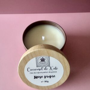 Bougie 90g parfumée – boîte gold rosé / bois «linge propre »
