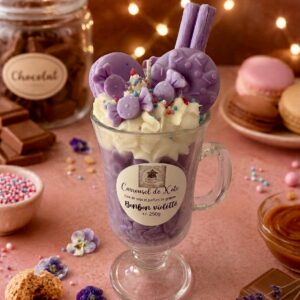 Mug gourmand – 250g bougie parfumée « Bonbon violette »